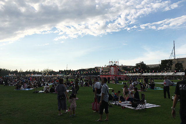 下志津駐屯地盆踊り屋台や花火の混雑はどれくらい?何時までに行く?