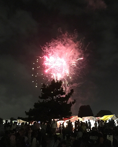 下志津駐屯地盆踊り屋台や花火の混雑はどれくらい?何時までに行く?