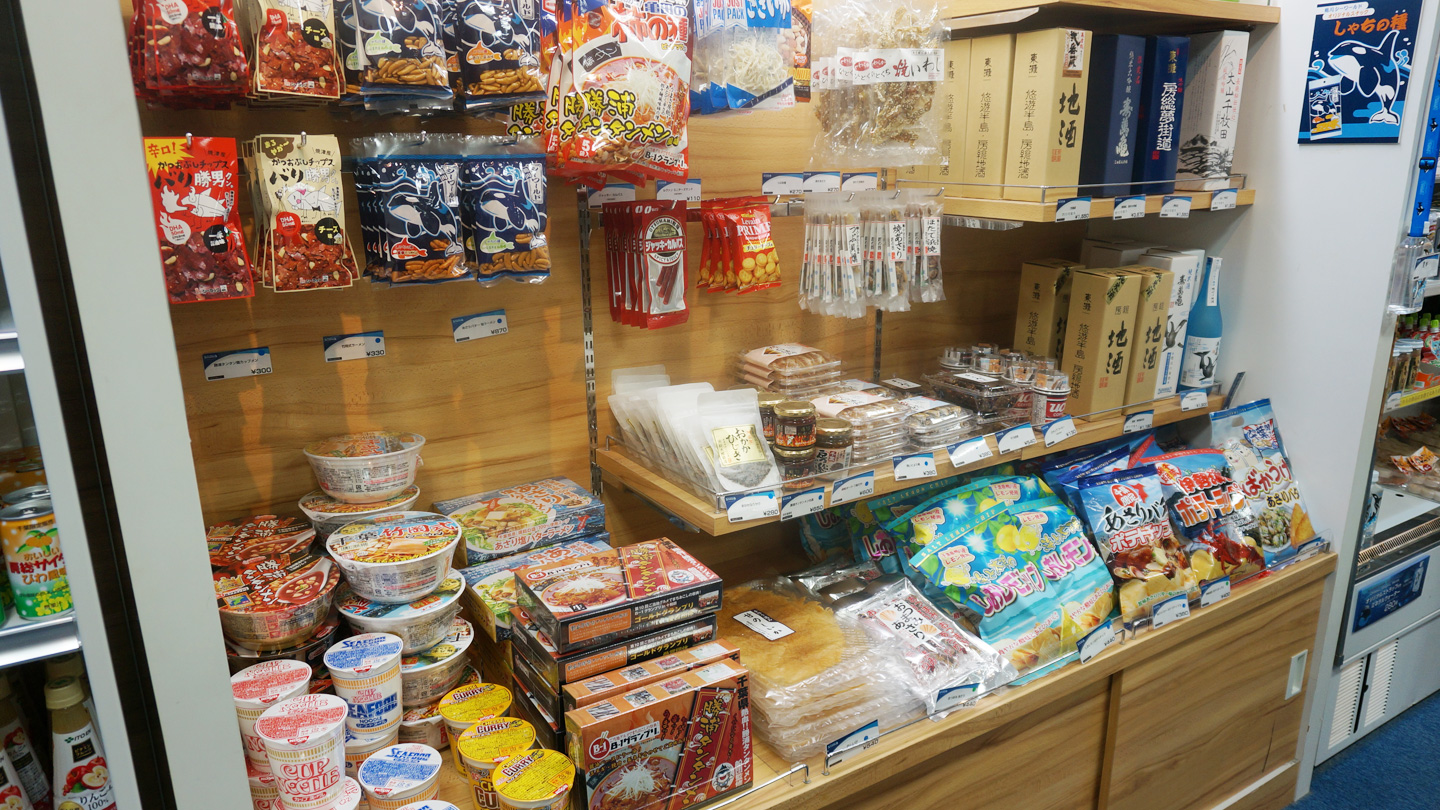 鴨川シーワールドホテルの売店。赤ちゃん連れこそ泊まらにゃ損！客室やバイキング＆大浴場も子供に優しいサービス満載だった！
