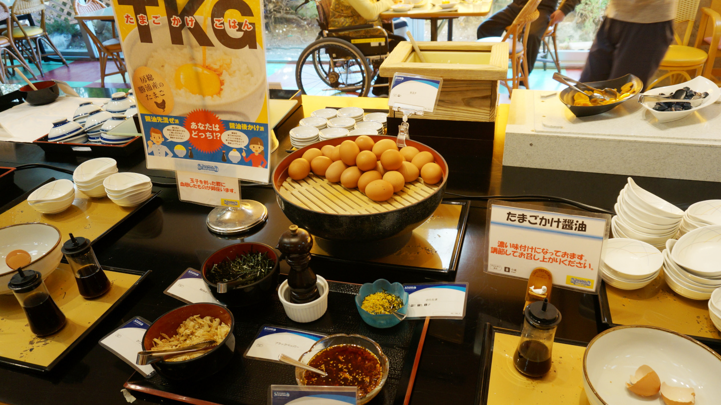 鴨川シーワールドホテルのバイキングは子供にとって天国だ！料理も豪華で大人も満足できるよ～