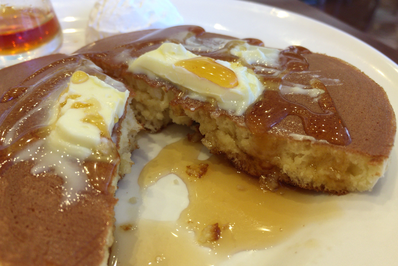 イオンモール八千代緑が丘の珈琲館でモーニング 炭火珈琲&トラディショナルホットケーキが素朴な美味しさ