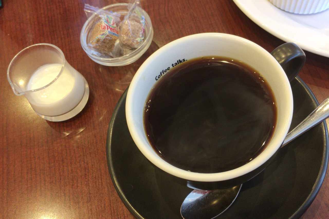 イオンモール八千代緑が丘の珈琲館でモーニング 炭火珈琲&トラディショナルホットケーキが素朴な美味しさ