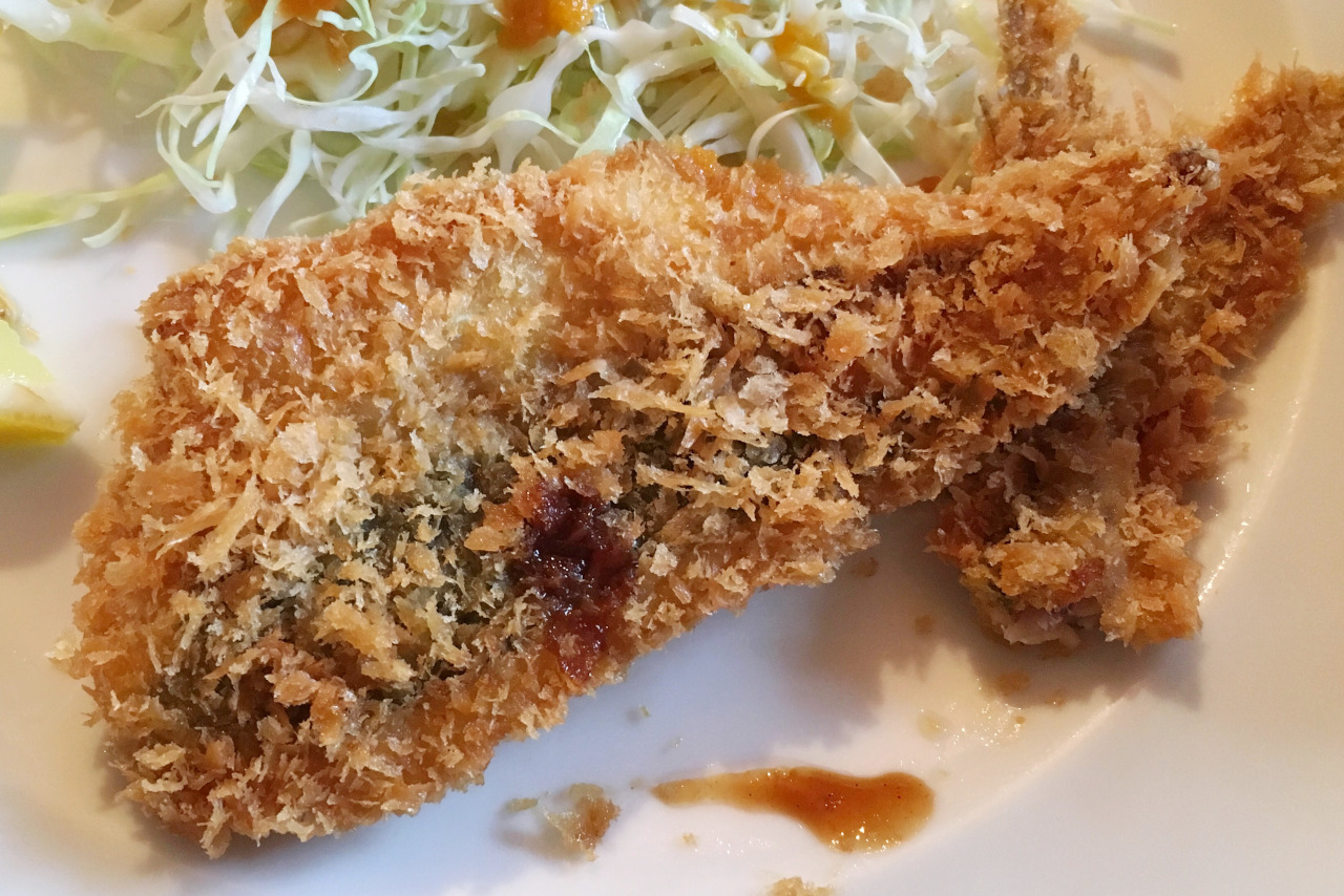 市役所前駅すぐの千葉葡萄食堂ユイットルで千葉県復興ランチ！大ボリューム鯵フライ定食に大満足