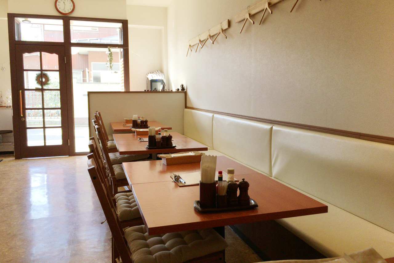西千葉に新オープンDining Casa(ダイニングカーサ)の日替わりカフェランチ「メンチカツデミグラスソース」が激ウマ