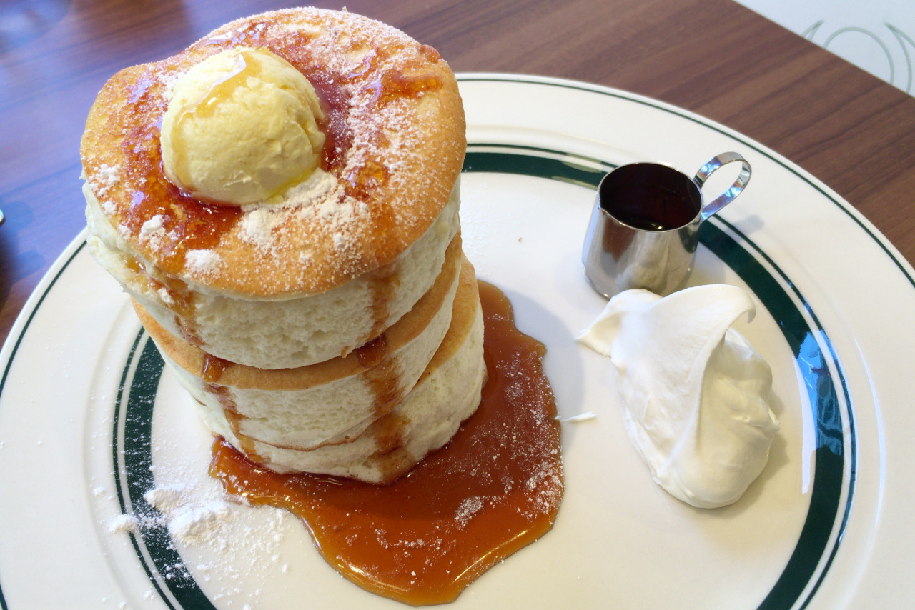 千葉中央にパンケーキgram（グラム）がオープン！名物プレミアムパンケーキはふるしゅわな口溶けがお見事！