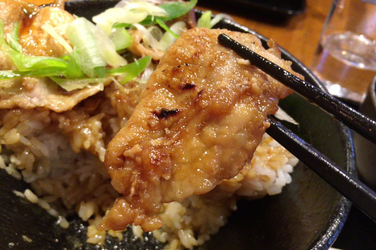 西千葉の北じんじんでヘビーな大盛り豚丼ランチ!ジャンキーな味付けがクセになる!?