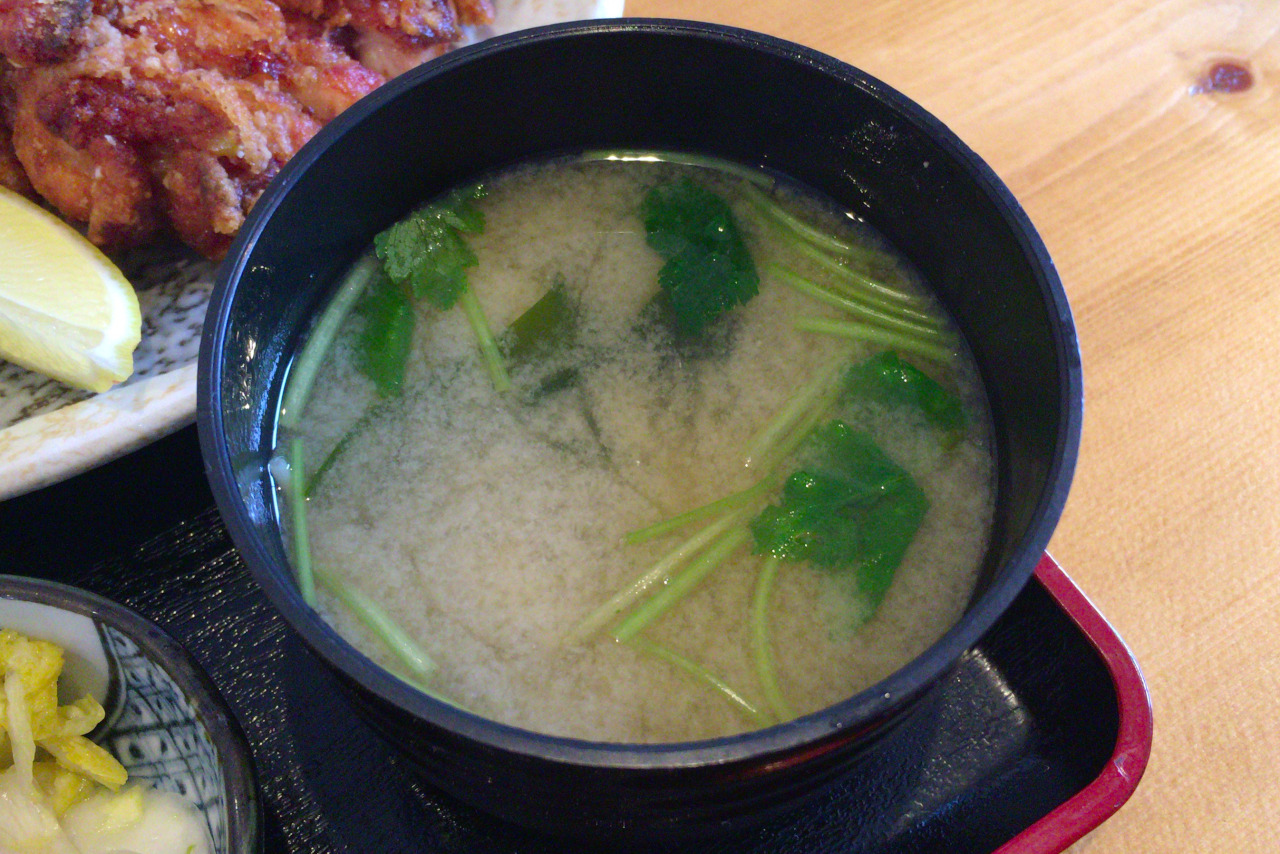 千葉市中央区の海鮮食堂かいじ、ふぐ・まぐろユッケ皿＆とり竜田揚げが絶品なプチ贅沢ランチ