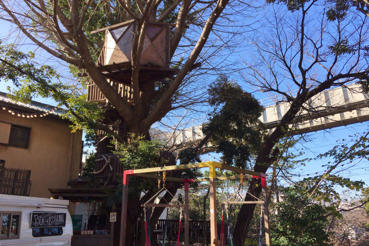 椿森コムナはテント利用で冬でもあったか！アウトドア体験のできるキャンプ場のようなカフェスペース