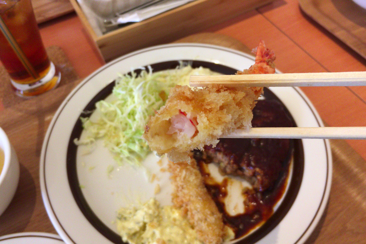 JR西千葉駅近くのダイニングカーサは隠れた実力店 ふわふわハンバーグとハイレベルなエビフライは衝撃的な美味しさ
