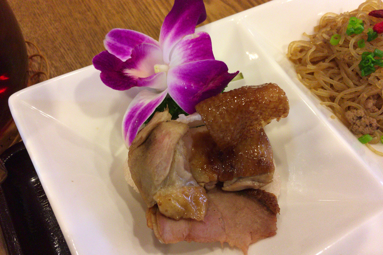 都賀の高級中華 恵泉でいただく本格的な中国小麦粉料理の春餅（ちゅんぴん）ランチ！昼から北京ダックを食べちゃうとはなんて贅沢な…
