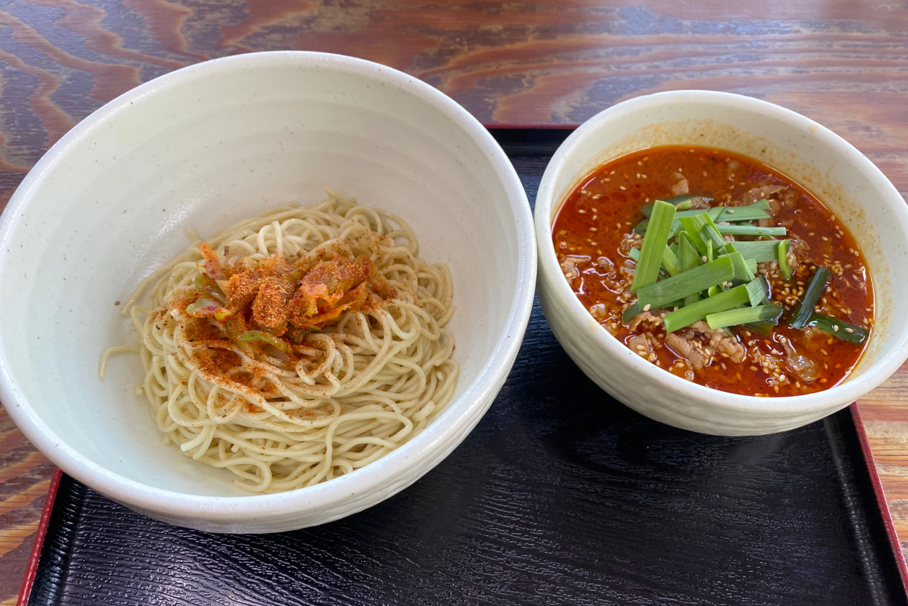 都賀 餃子の並商 限定ピリ辛カルビつけめんがスタミナ満点でヤバイ旨さ!肉とつけ麺がタッグを組んだらこうなってしまうのか