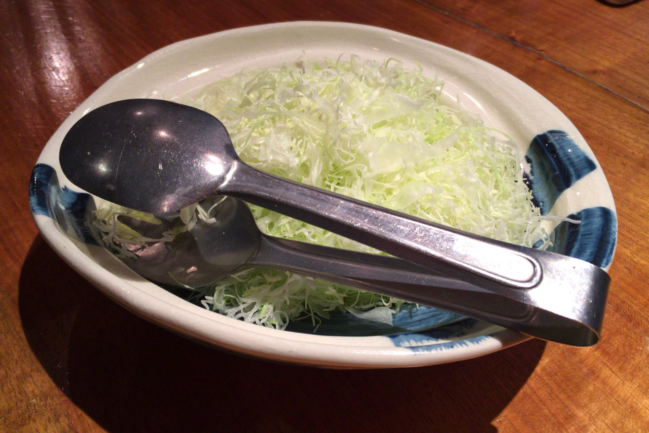 葭川公園すぐの岡本庵 冬限定のミルキーな大粒牡蠣フライ＆しっとり柔らかヒレカツが美味しすぎて失神寸前