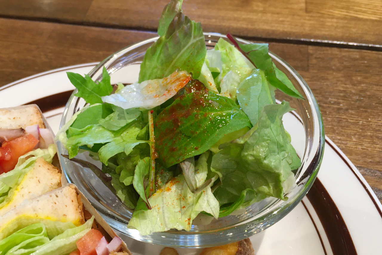 ルイスクラシックは小倉台らしからぬオシャレなバーガーショップ ボリューミーなハンバーガーはどれも激ウマ