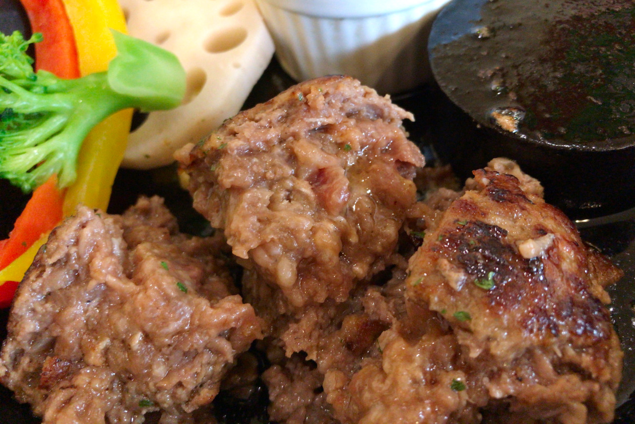 千葉中央のAmour(アムール)ランチの大とろハンバーグは飲める!ふわとろジューシーなお肉がケーキ屋さんとは思えないクオリティ