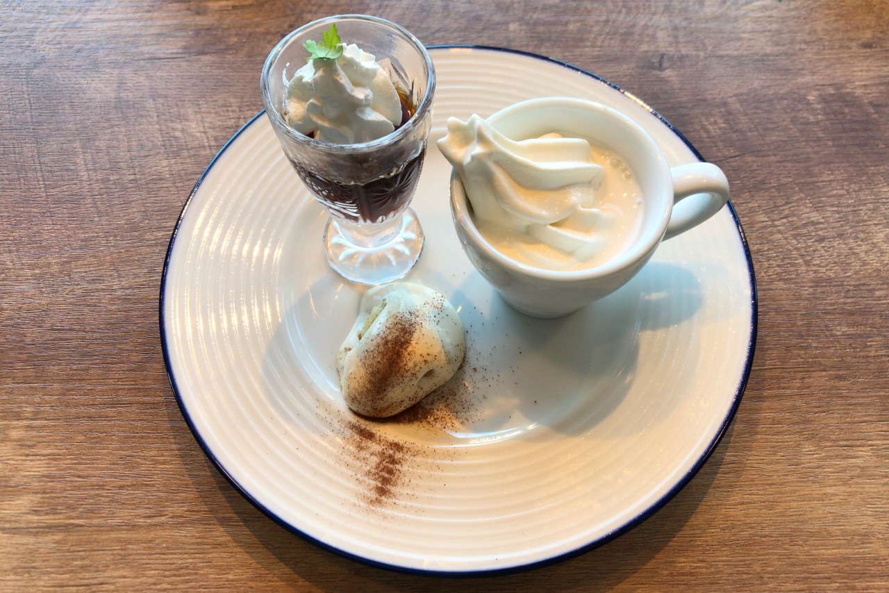 ユーカリが丘に新規オープン 入母屋珈琲ランチのローストポークはもっちり柔らか&上品な甘さの絶品ソフトクリームに大満足