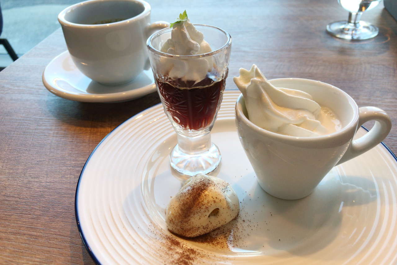 ユーカリが丘に新規オープン 入母屋珈琲ランチのローストポークはもっちり柔らか&上品な甘さの絶品ソフトクリームに大満足