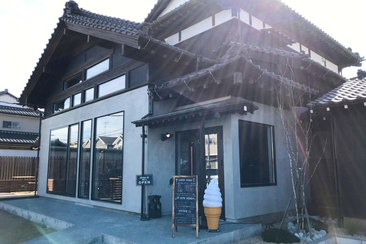 ユーカリが丘に新規オープン 入母屋珈琲ランチのローストポークはもっちり柔らか&上品な甘さの絶品ソフトクリームに大満足