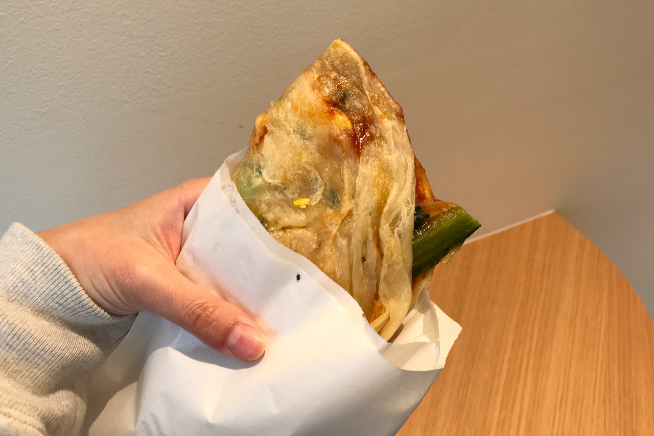 西千葉にタピオカの新たな刺客 紅灯万来がオープン！鮮やかなバタフライピーラテと絶品ホットサンドをテイクアウト