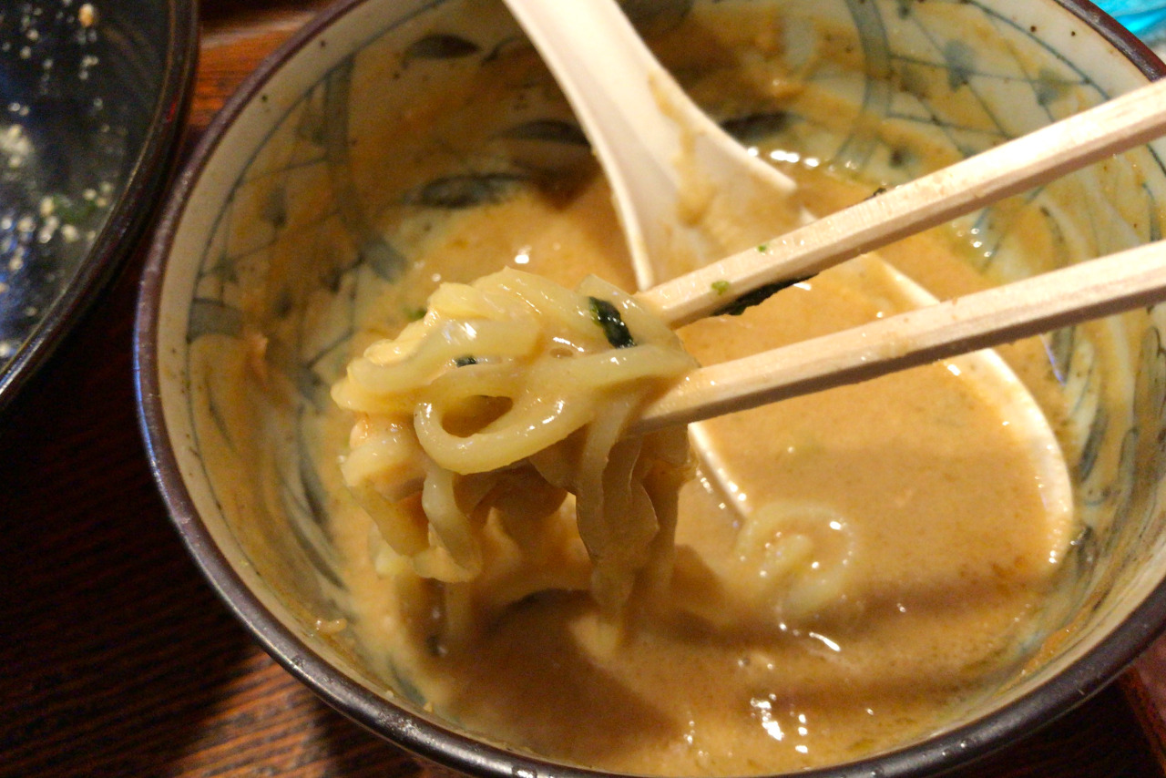 四街道ラーメンダイニング絆はチャーシュー銀河だけじゃない！背脂チャッチャ系醤油らーめん＆超濃厚四街道坦々つけ麺も銀河級の美味しさだよ