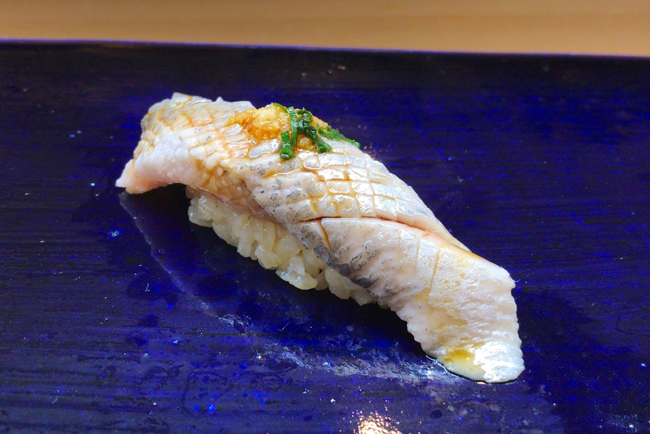 千葉中央の鮨光で高級寿司ランチ 極上にぎりは大将おまかせ10貫がどれも素晴らしすぎる…けど印象に残るのは絶品プリン！？