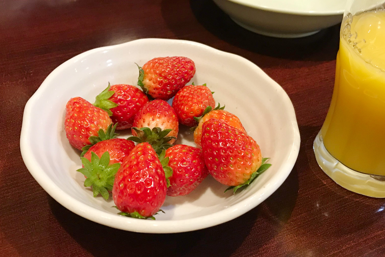 スエヒロ館小倉台店のサラダバー＆パン食べ放題が大盤振る舞いすぎ！ハイレベルな国産牛100%ハンバーグもジューシーな肉肉しさで大満足