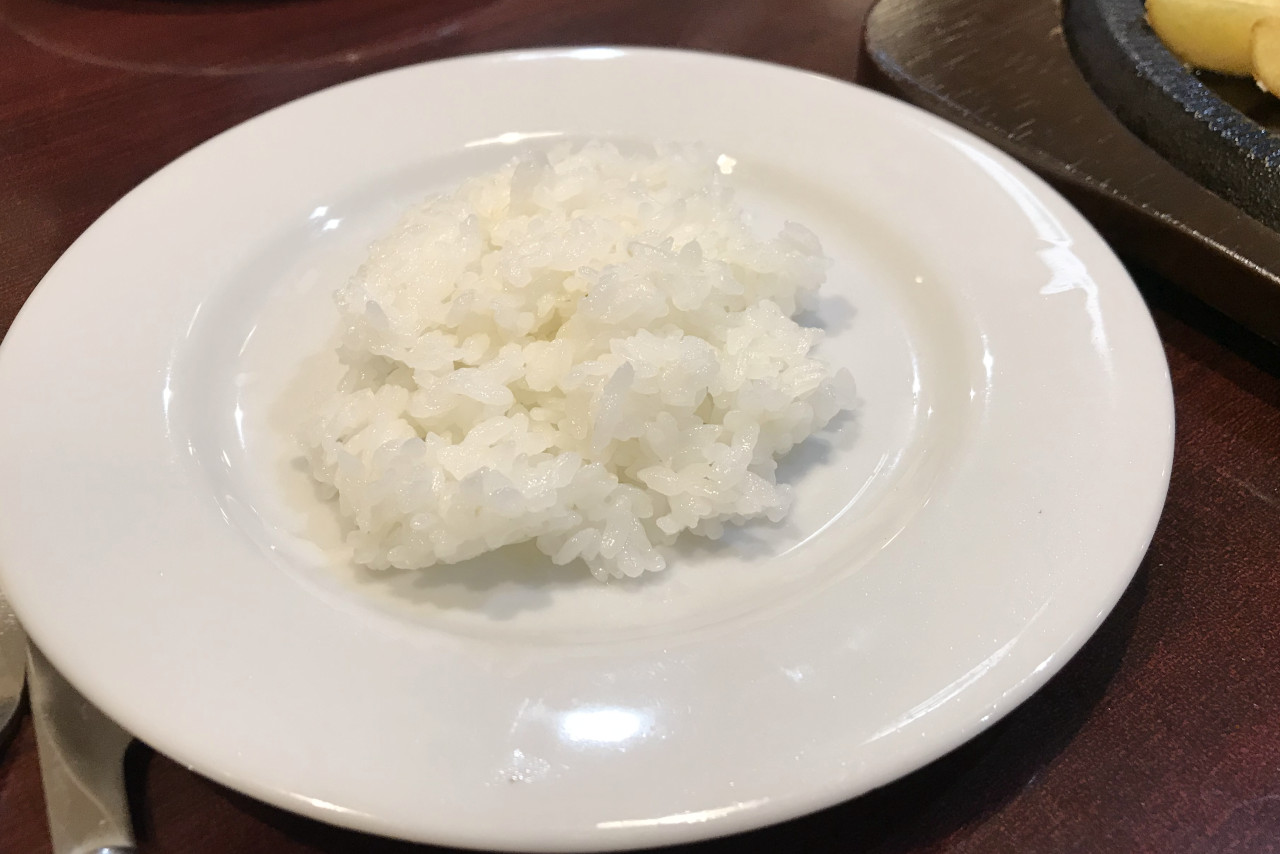 スエヒロ館小倉台店のサラダバー＆パン食べ放題が大盤振る舞いすぎ！ハイレベルな国産牛100%ハンバーグもジューシーな肉肉しさで大満足