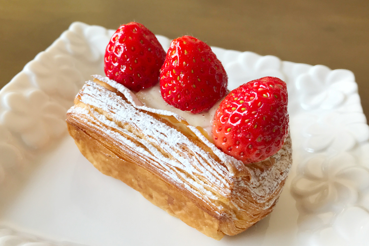 若葉区桜木の小さなパン屋さんベーカリーtocco 名物もちもちリュスティックといちごペストリーが感激な美味しさ
