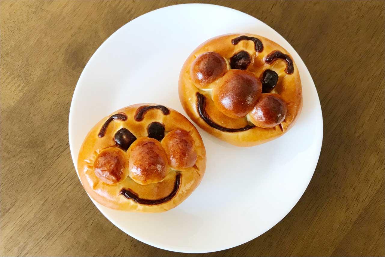 若葉区桜木の小さなパン屋さんベーカリーtocco 名物もちもちリュスティックといちごペストリーが感激な美味しさ