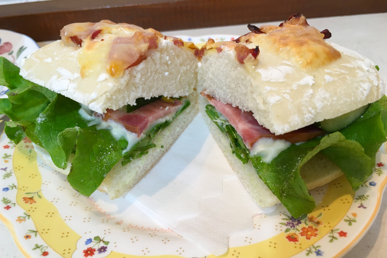 四街道ケーキ屋ティーンカーベルでイートインすると、パンをサンドイッチにアレンジしてもらえるって知ってた？