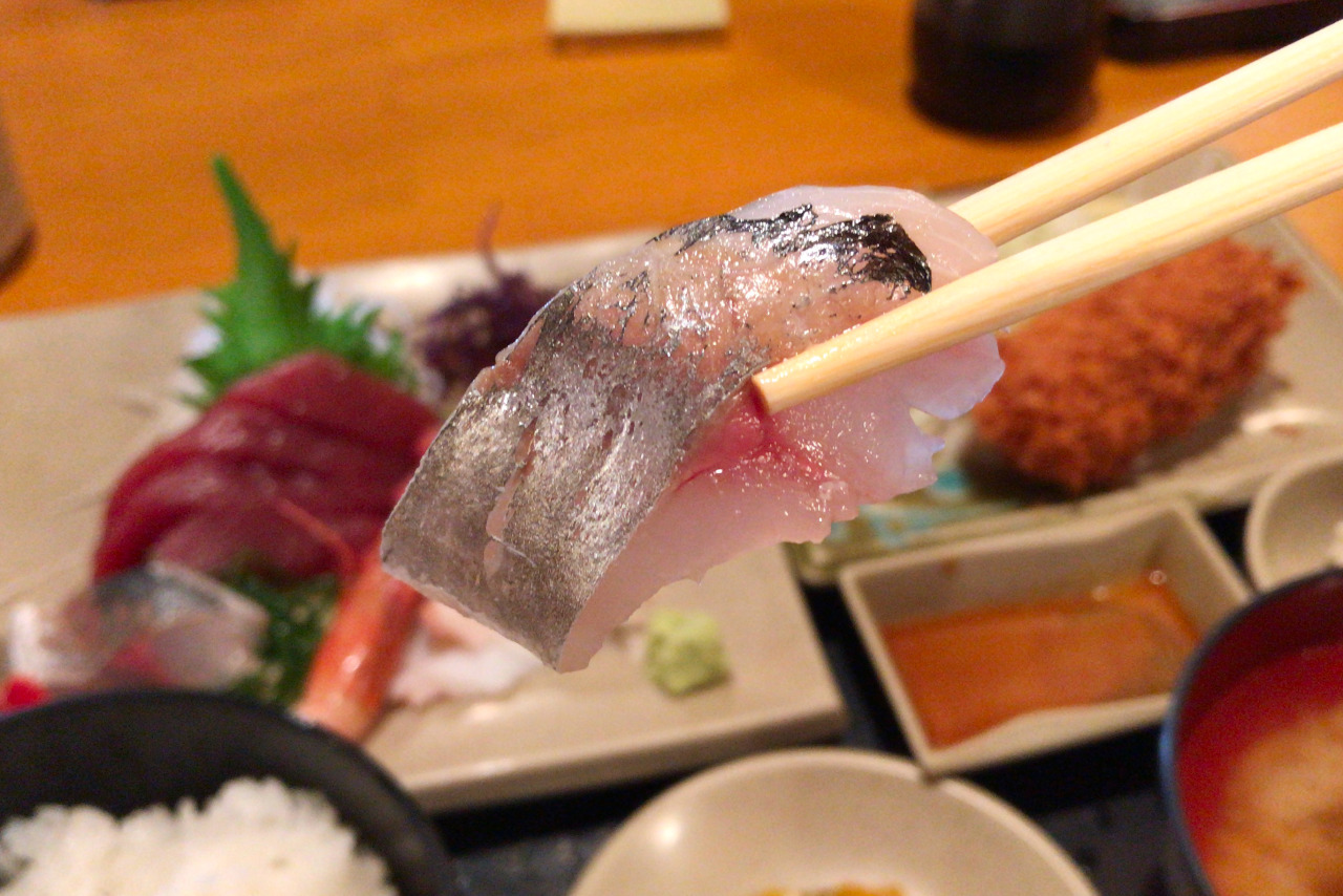 千葉みなと人気海鮮定食 魚乙へ閉店前の駆け込み初訪問!鮮度抜群のお刺身&トロトロ絶品カニクリームコロッケにダブルノックアウト