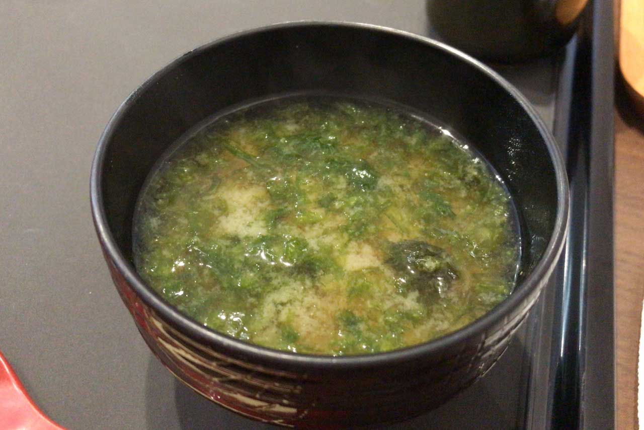 稲毛六方町の魚彩 二幸で海鮮和食ランチ!金目鯛炙り丼は脂たっぷり旨味ぎっしり、ほろとろ不思議食感から垣間見えるキンメの底力