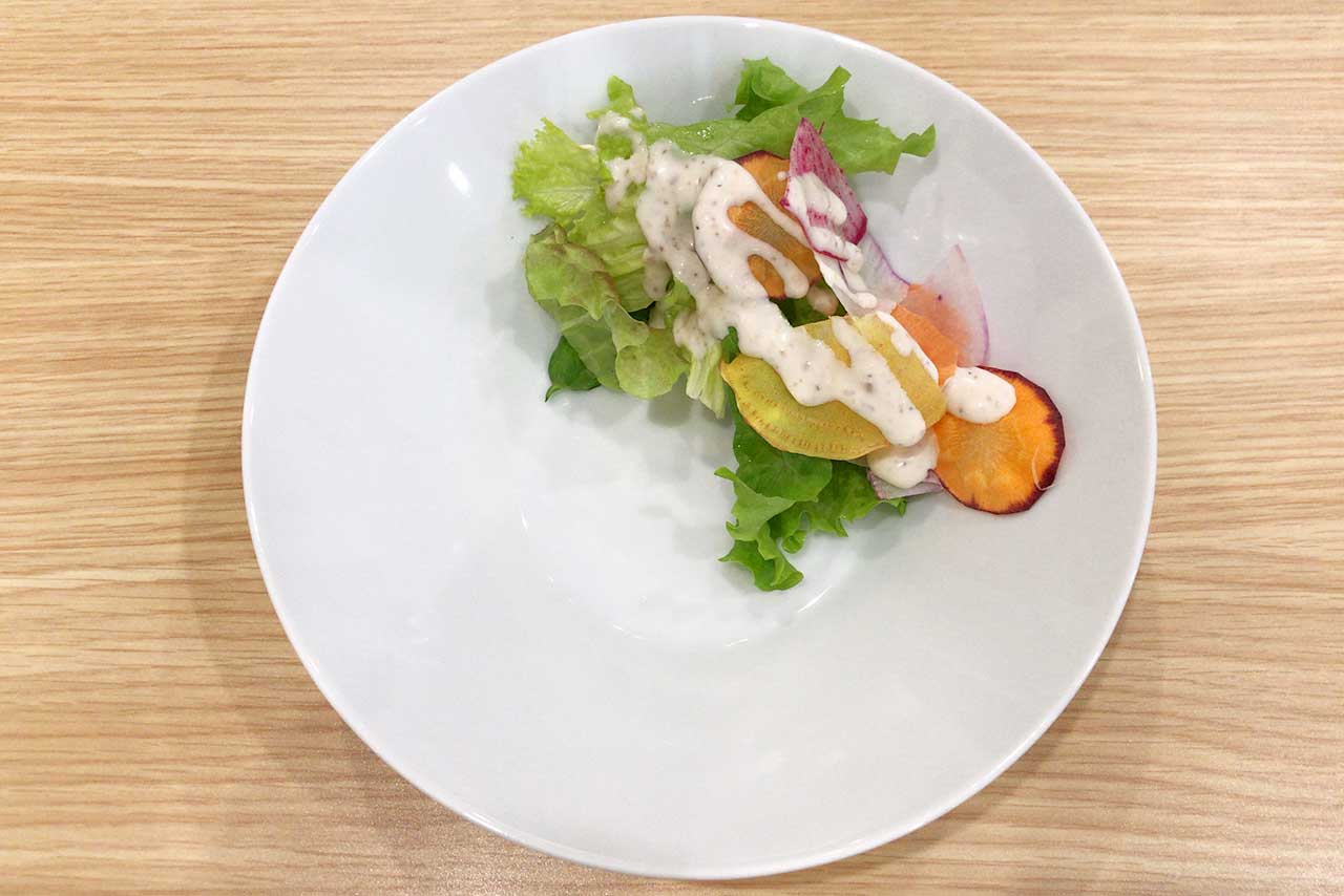 四街道イタリアンバールGOCHI パスタはもちろんデザートのクレープシュゼットにサラダバーのドレッシングなど細部まで高クオリティなランチ