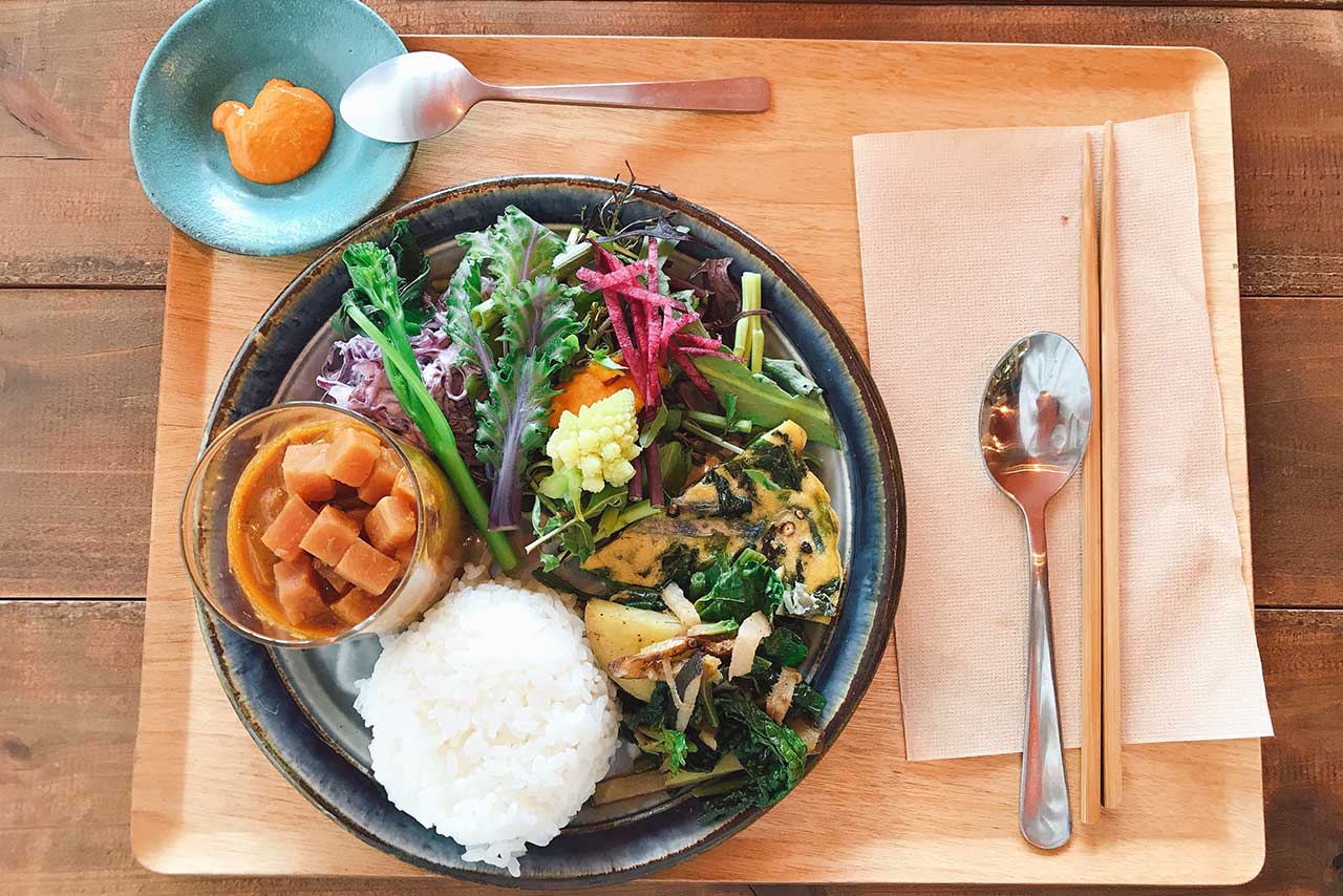 小倉台のキレドベジタブルアトリエでたっぷり野菜に溺れる ランチプレートは見た目も香りも食感も味わいも…五感が大喜びだぞ