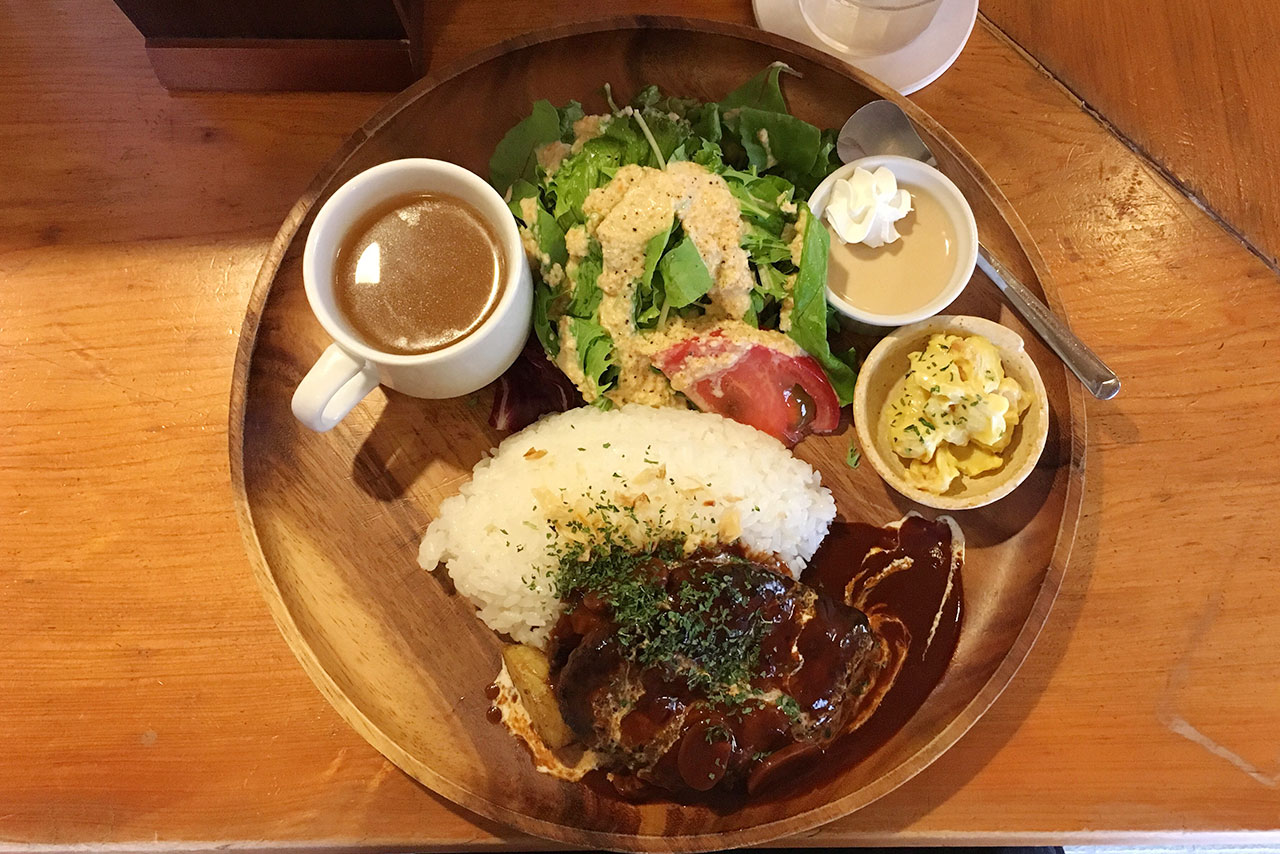 お座敷ダイニングカフェ醍醐もテイクアウトを開始!絶品ハンバーグ弁当を持ち帰ったらあの伝説のドレッシングが付いていて発狂した