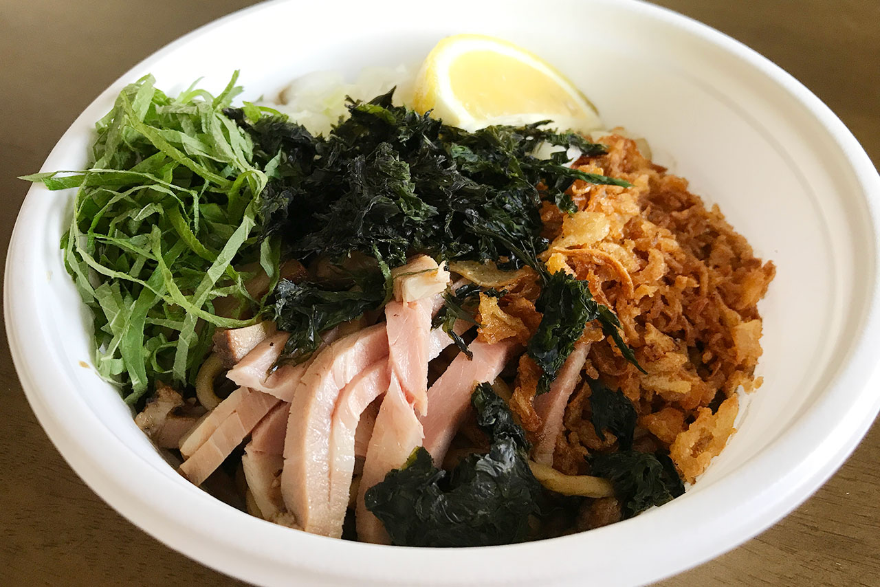 餃子の並商 濃厚ニボバターまぜそばととんかつ弁当をテイクアウト!自宅でこの味を堪能できるなんて贅沢の極み