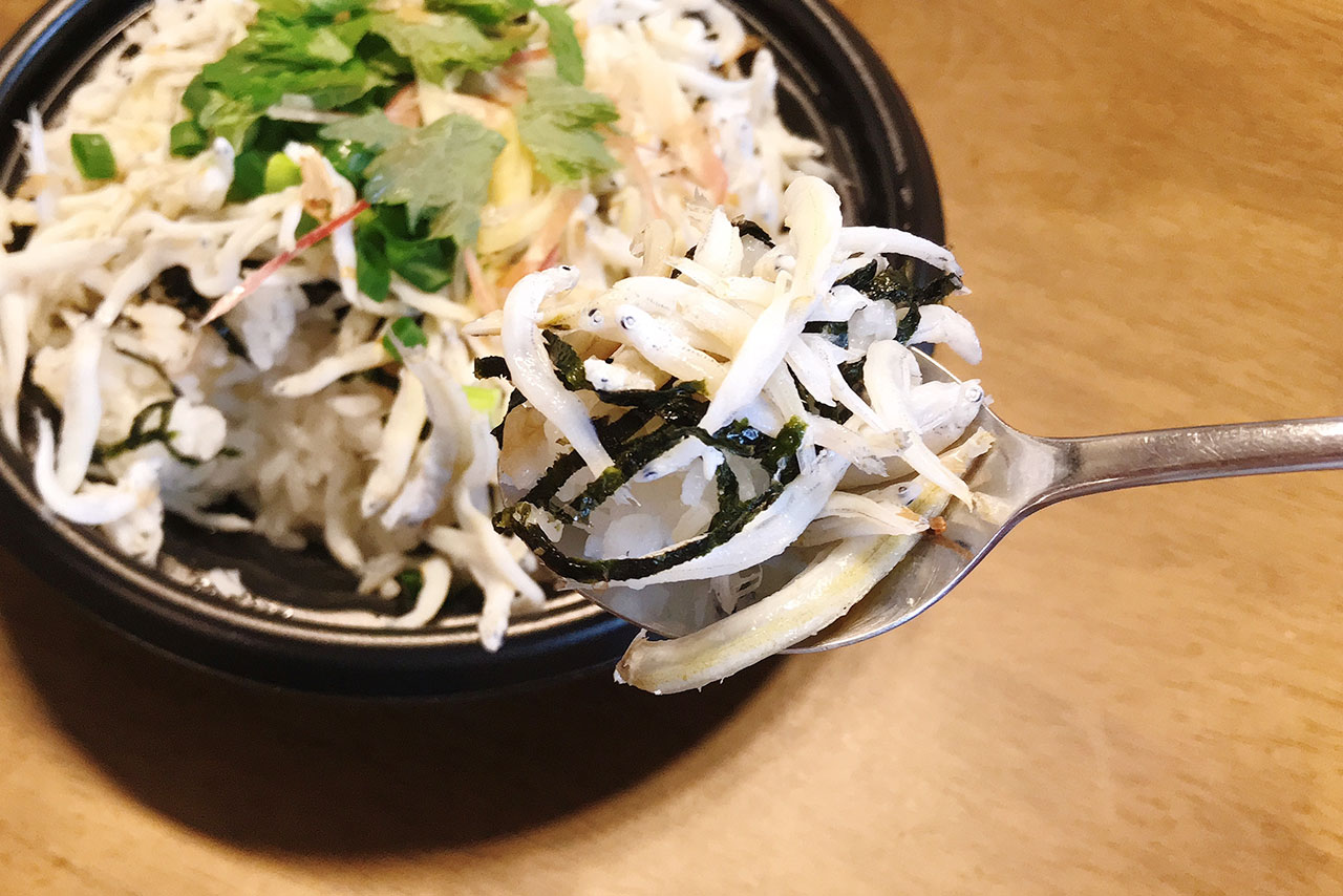 四街道カフェローマのテイクアウトが最強すぎ！黒のりネギご飯もしらす丼も絶品な上にケーキ買ったらプリンがサービス！？