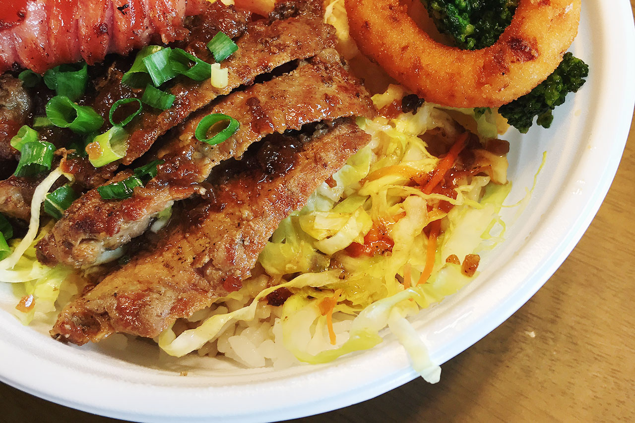 四街道駅近くの洋食ken-ta(けんた)日替わりテイクアウトのステーキ丼はしっとりジューシーな絶品お肉が破壊力抜群だった