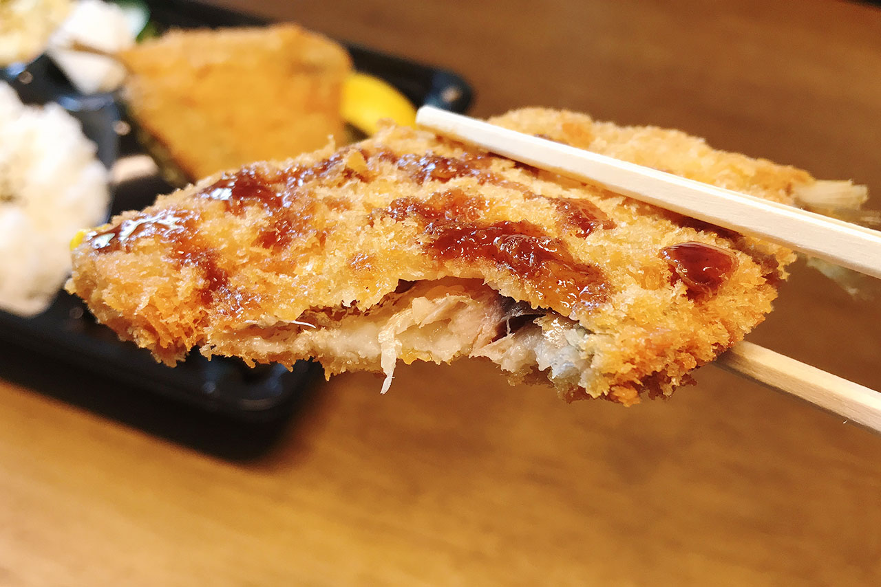 四街道駅前のゆるり庵 四街道処のテイクアウトはワンコインから！選んだアジフライ弁当はサクサクでハイレベルな仕上がりに大満足！