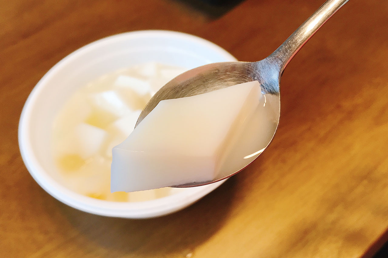 四街道の焼肉ありらんやまとでテイクアウト!黒毛和牛特選ロース弁当のジューシーお肉に感動&サービスの杏仁豆腐も絶品すぎた