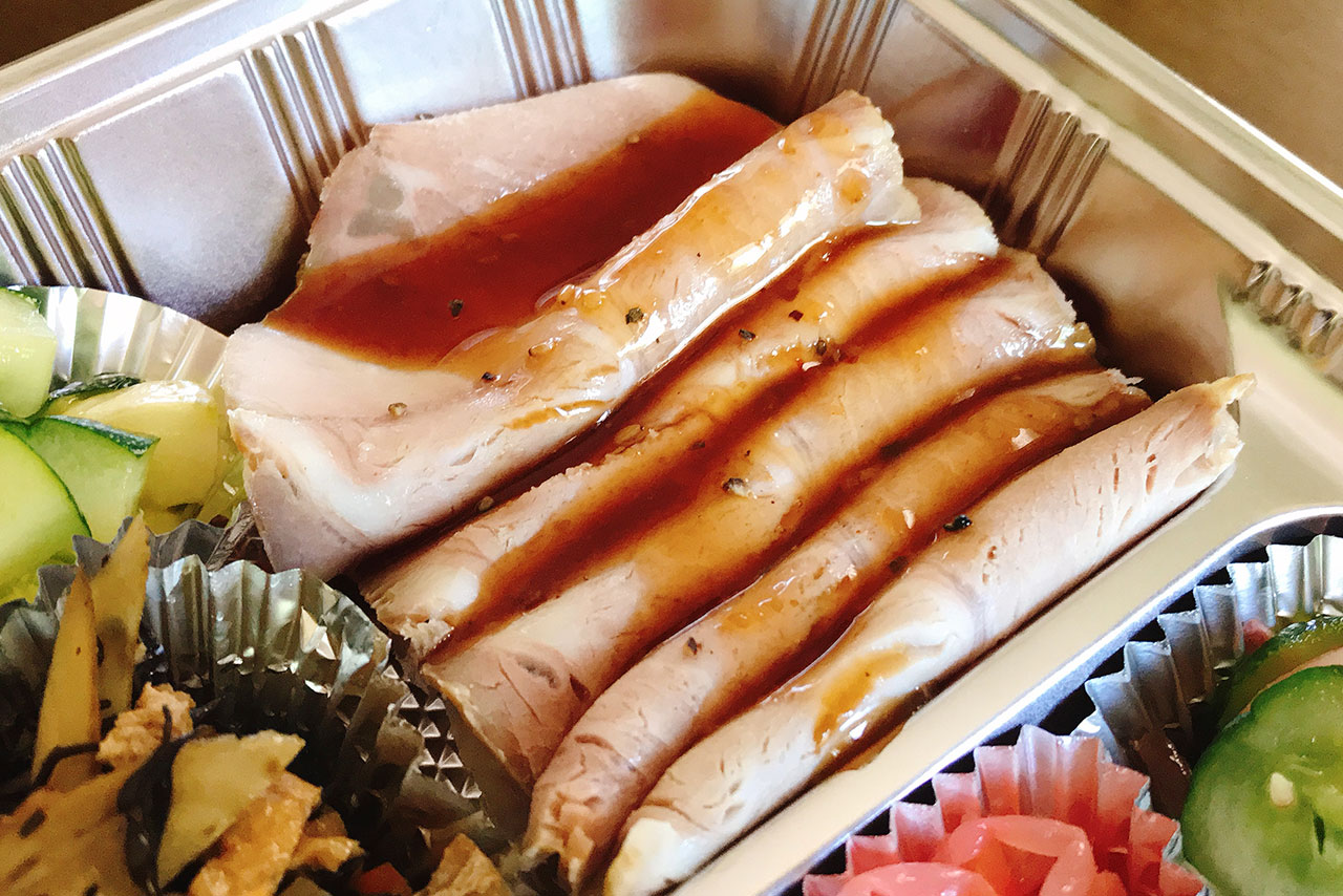 鷹の台 創作れすとらんFURAIBO(フウライボウ)でうなぎ&ローストポーク弁当をテイクアウト!野菜たっぷり色鮮やかな贅沢弁当に大満足