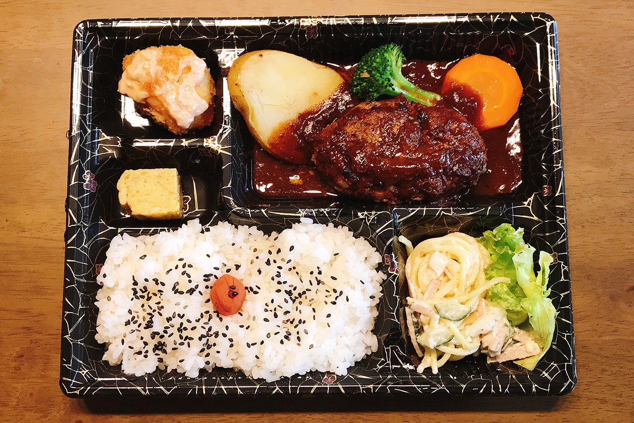 千城台のミスタームーンであの正統派ハンバーグをテイクアウト！洋食屋さんらしい多数のメニューはほぼ持ち帰り可能だよ！