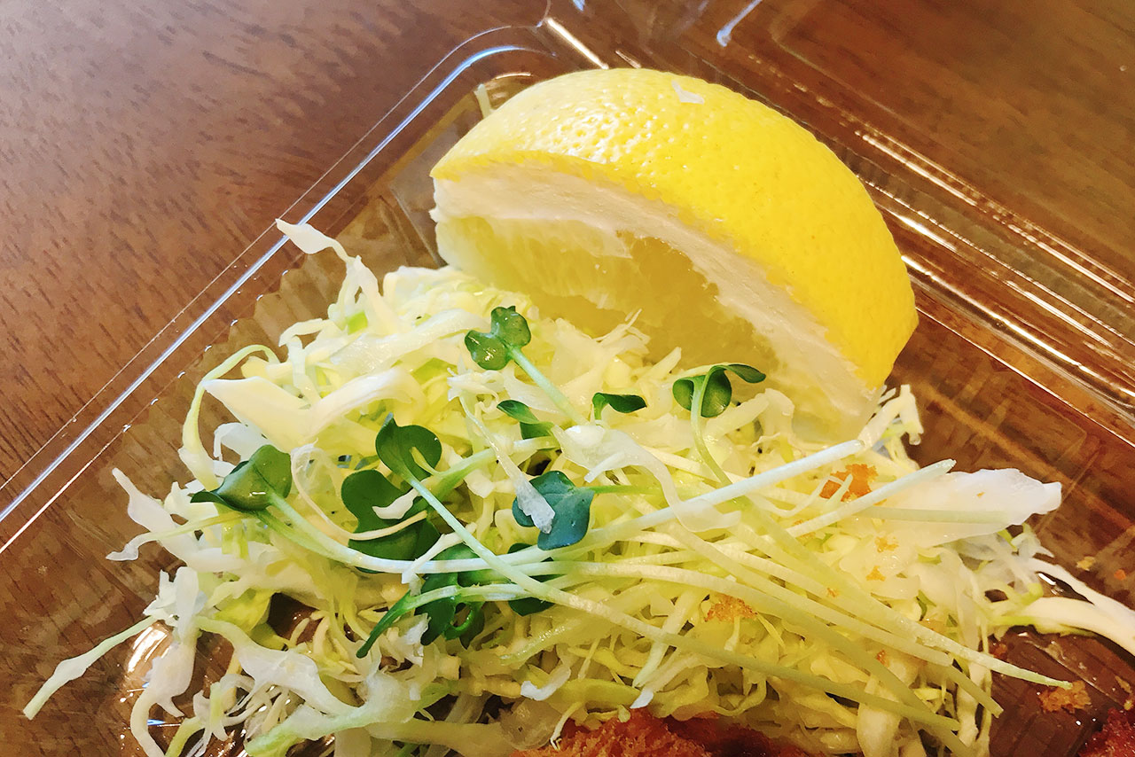 四街道大日のみどり食堂でテイクアウト!大ボリュームのミックスフライ定食は持ち帰ってもサックサクの食感が残る美味しさ