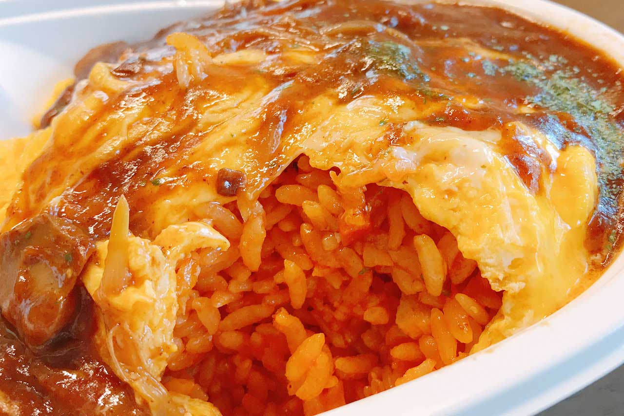 四街道駅前カフェデカルムの韓国風ローストビーフ丼が予想以上のクオリティ!ふわふわのオムライスにも大満足