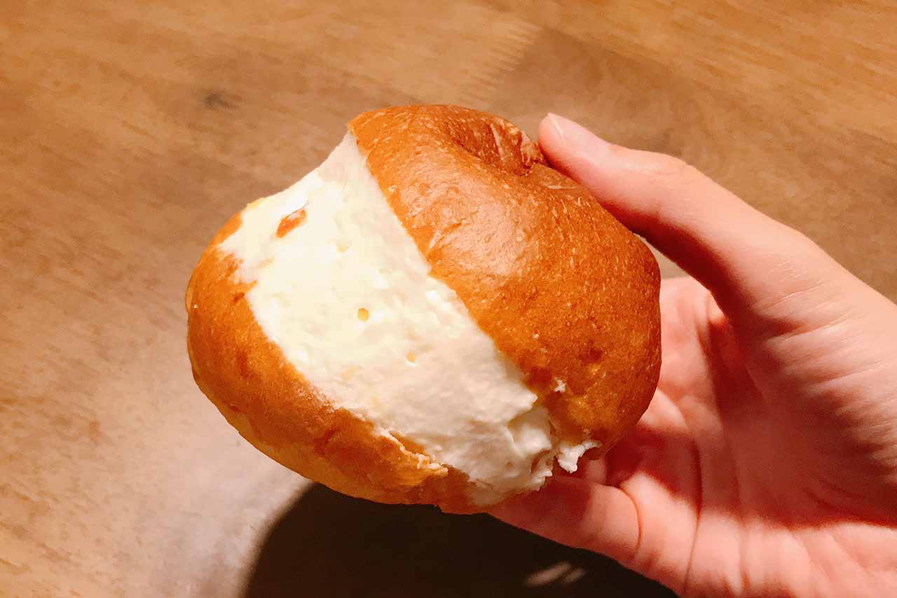 新千葉BAKE&C(ベイクエンシー)のマリトッツォがイコアスで買える！オレンジピールが爽やかな正統派マリトッツォ