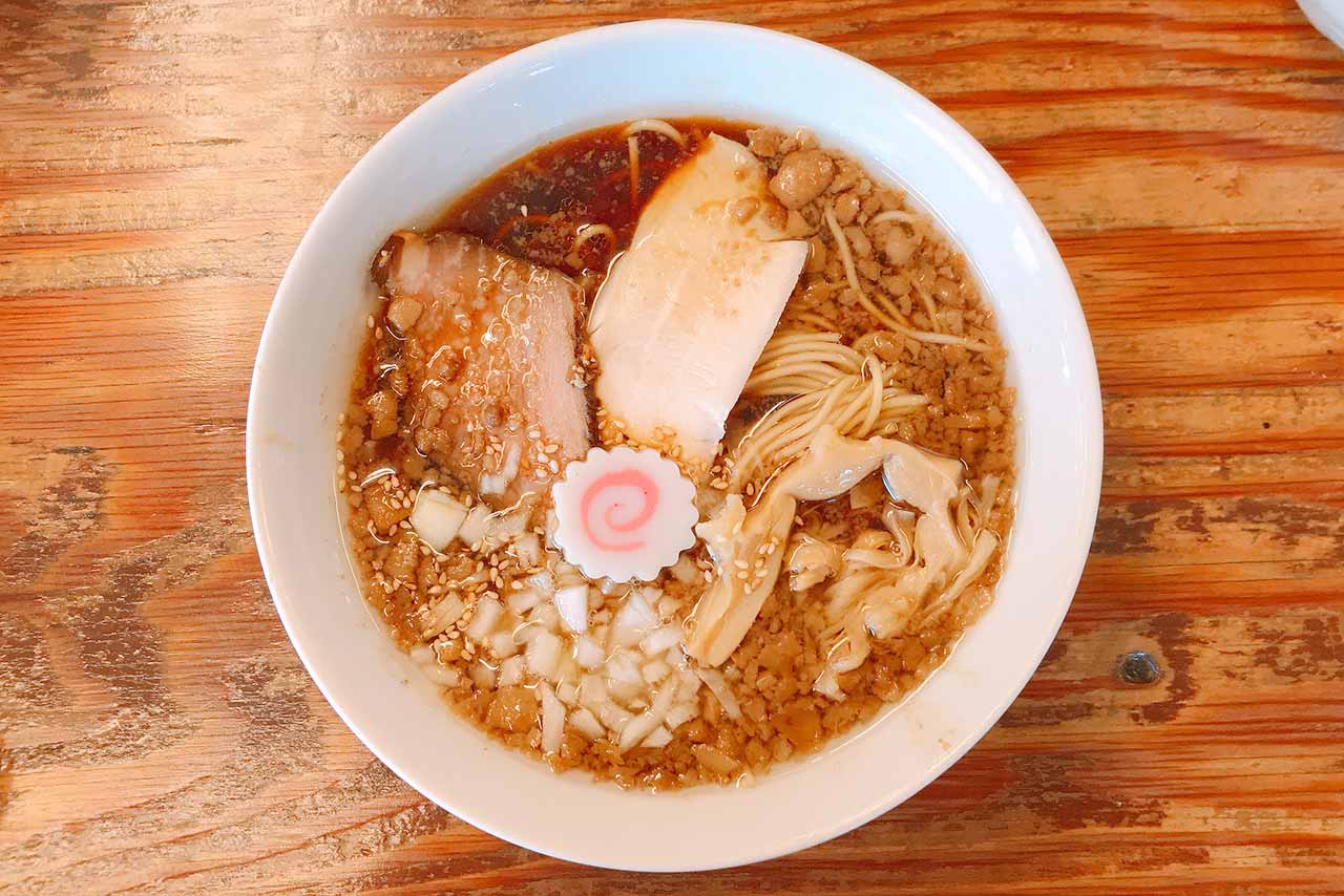 餃子の並商2021年の隠れた逸品ジャークチキンごはんに感動の嵐！背脂そばも侮れない