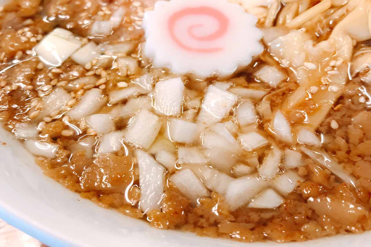 餃子の並商2021年の隠れた逸品ジャークチキンごはんに感動の嵐！背脂そばも侮れない