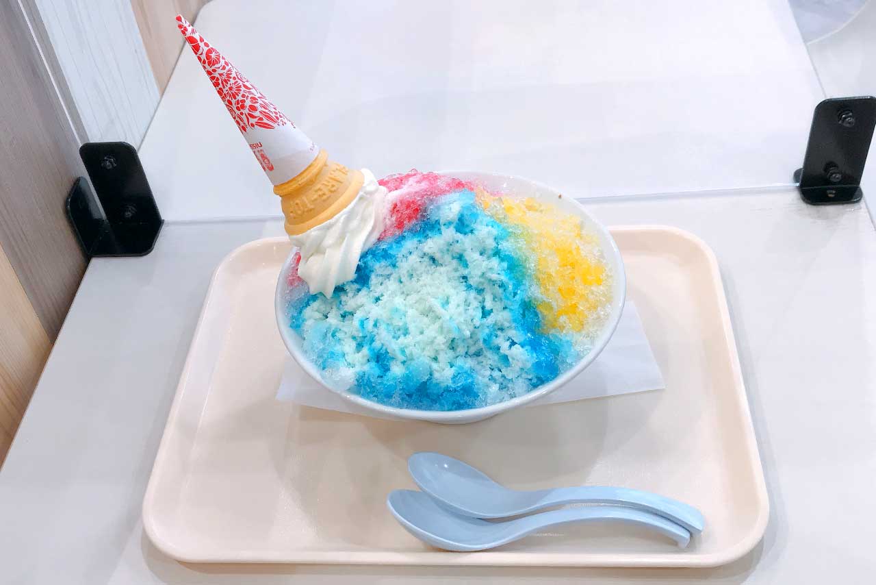 イトーヨーカドー「ポッポ」のかき氷丼が巨大すぎ!夏休みはこれで冷えて…いや、凍えてほしい!